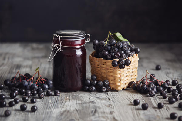 Варенье, джем или повидло из аронии - несложная и вкусная заготовка на зиму