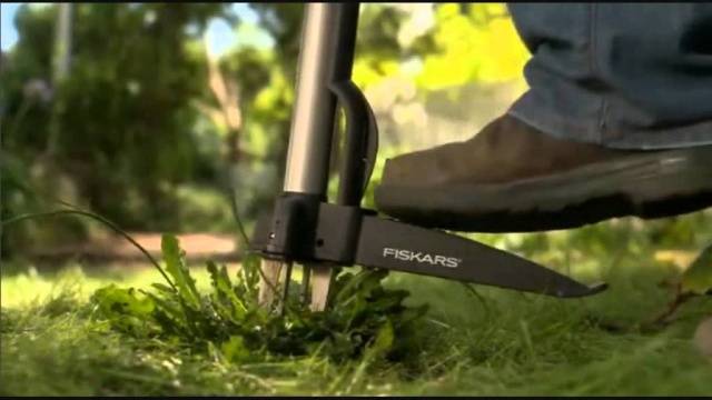 Корнеудалитель Fiskars