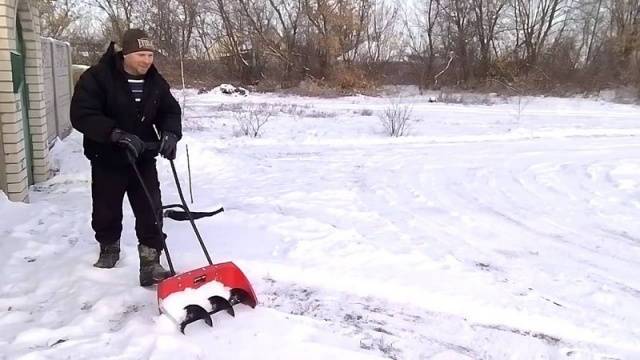 Ручные скреперы для уборки снега